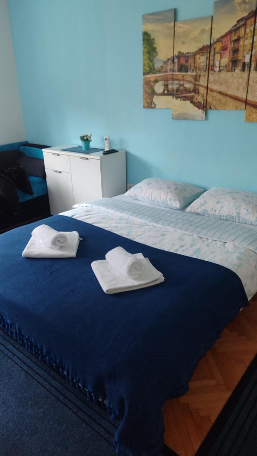 Mona Blue Apartment Сараево Екстериор снимка